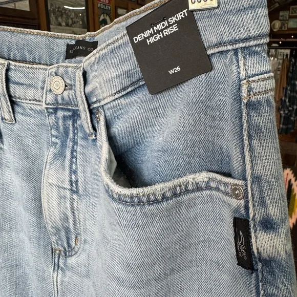 Silver Jeans Co. Light Blue Denim Skirt - Picture 5 of 12